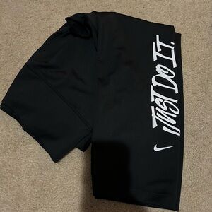 Nike capri leggings